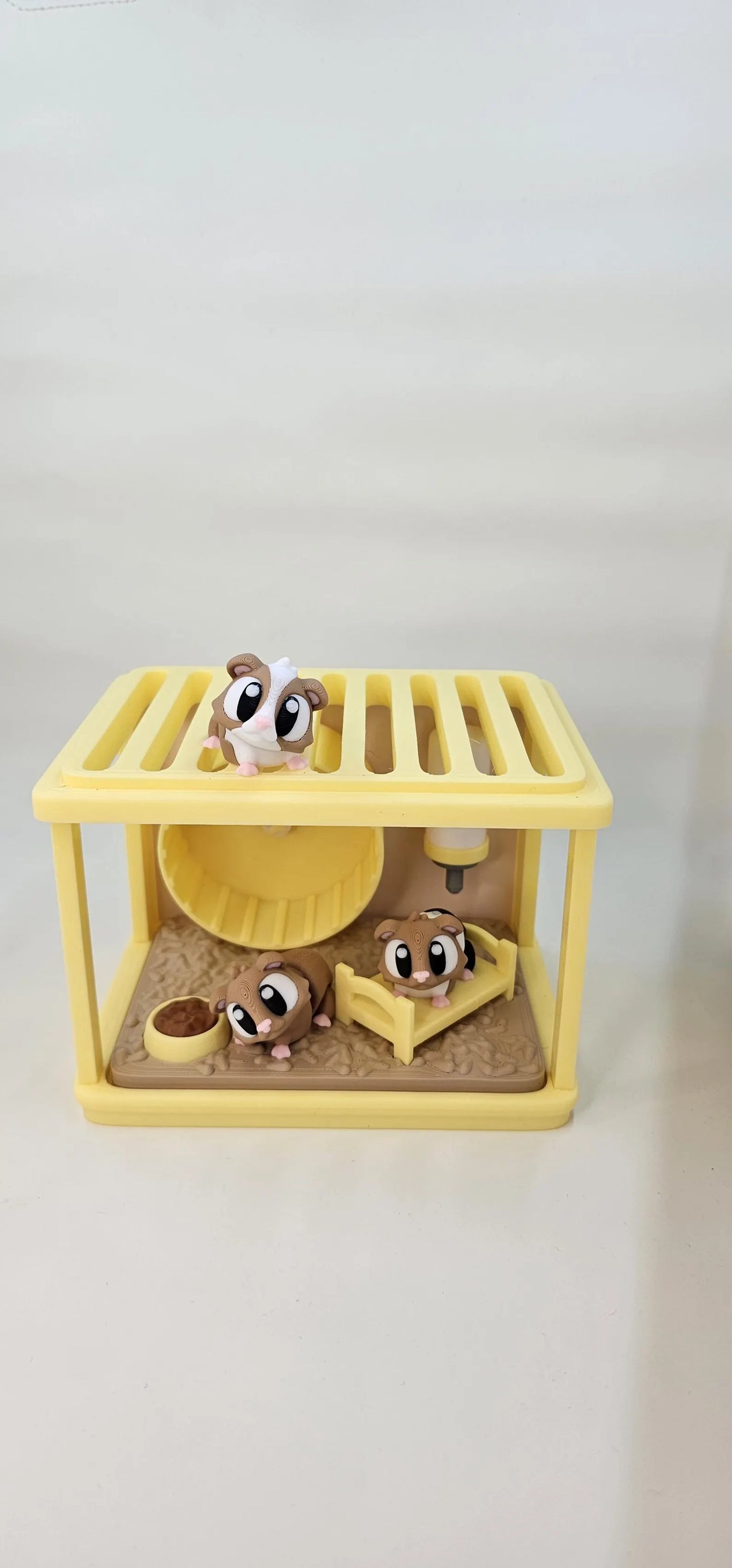 Mini Guinea Pig Tank Playset | Toy Pet Habitat with 3 Guinea Pigs & Accessories | Cute Animal Desk Display,