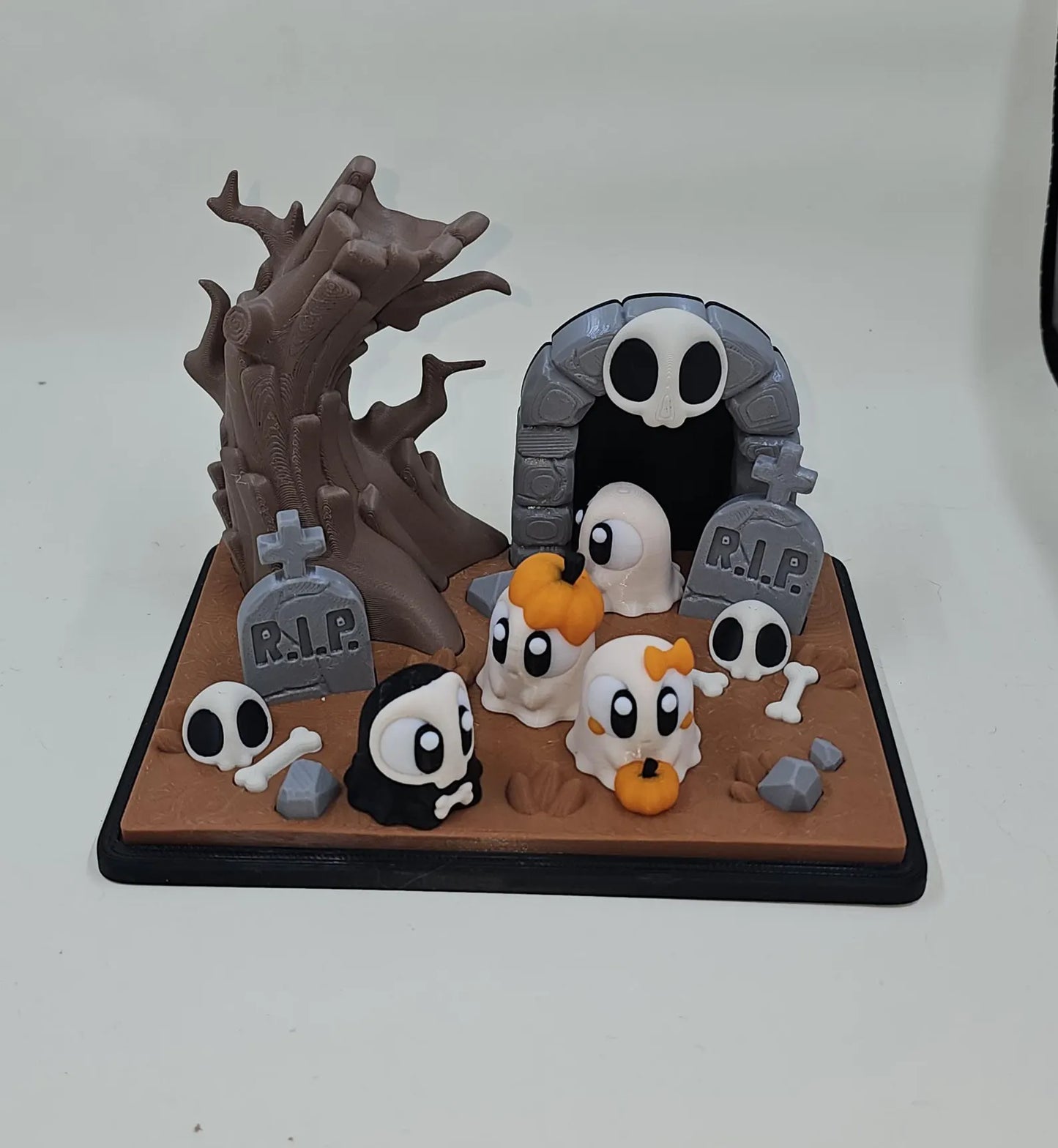 Mini Halloween Graveyard Diorama with 3 Random Ghosts | Cute Spooky Scene | Collectible 3D Printed Decoration