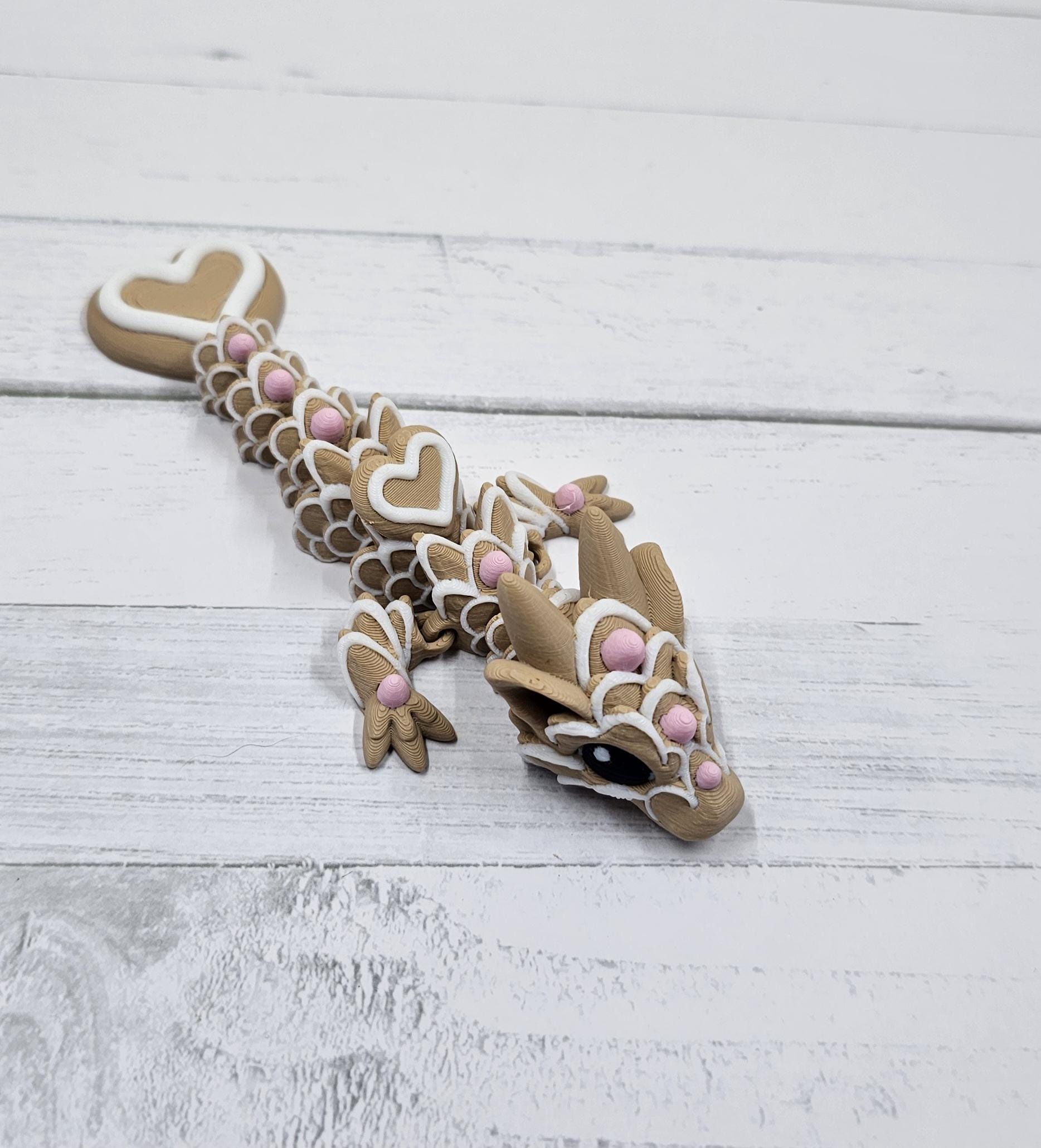 Cookie Dragon Figurine – 3D Printed Articulated Desk Pet, Cinderwing3D