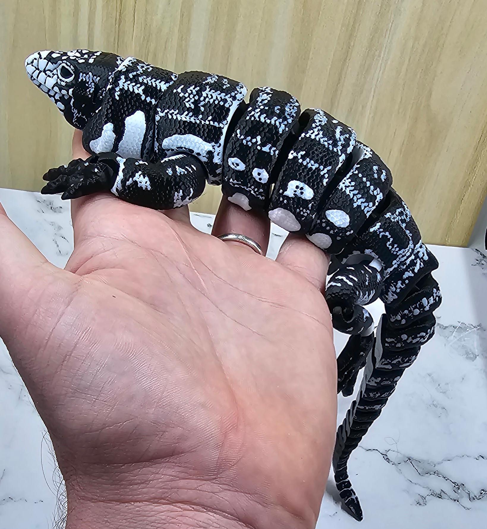 Tegu Lizard Articulating 3D print Raki-Box design Multicolour print